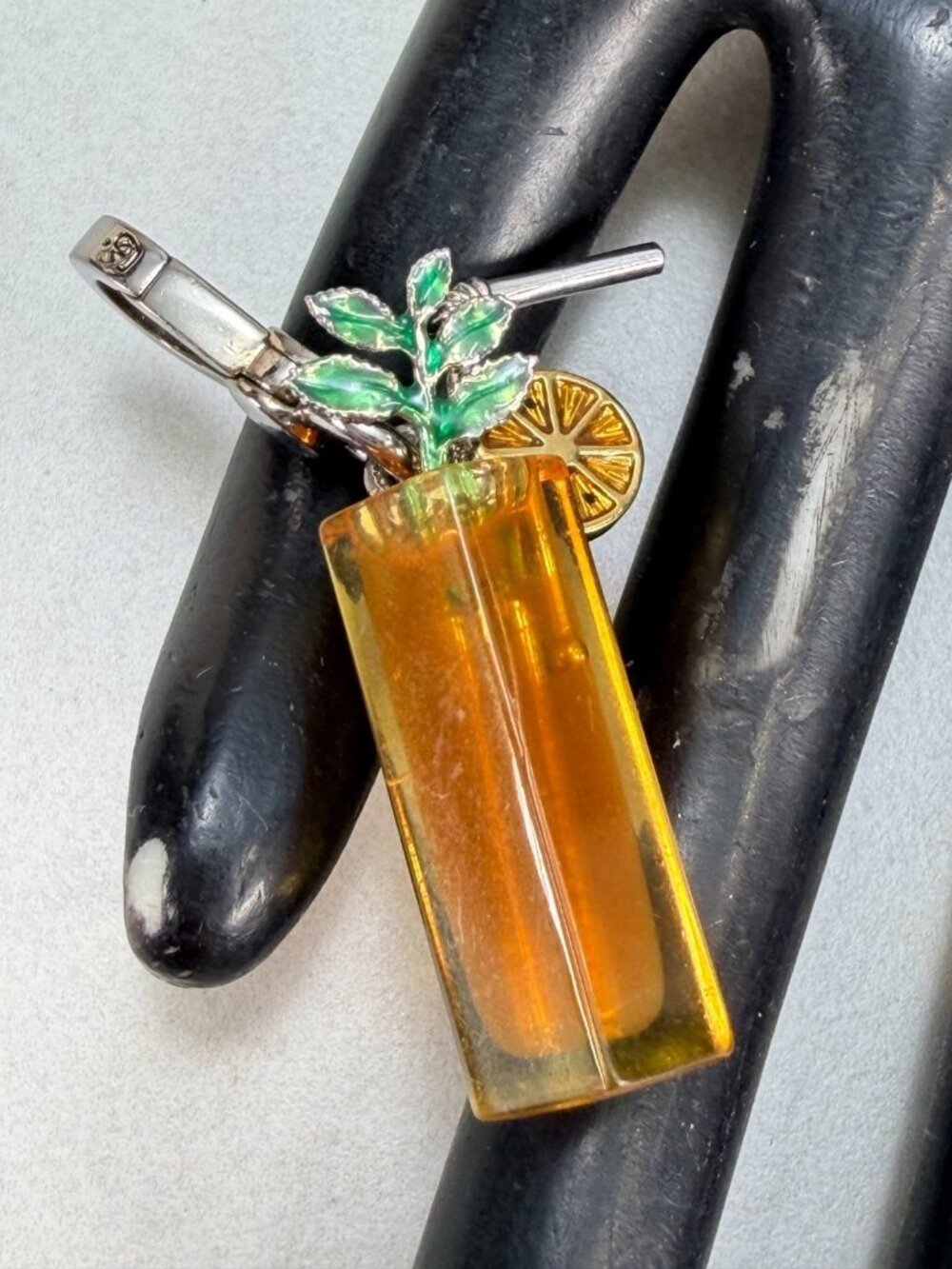 Juicy Couture Orange Juice Charm Enamel Citrus Drink Bottle Dangle Pendant - Picture 1 of 6